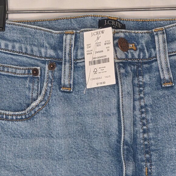 NWT J. Crew Factory Essential Straight Jean in all-day stretch Size 30 - Picture 4 of 4